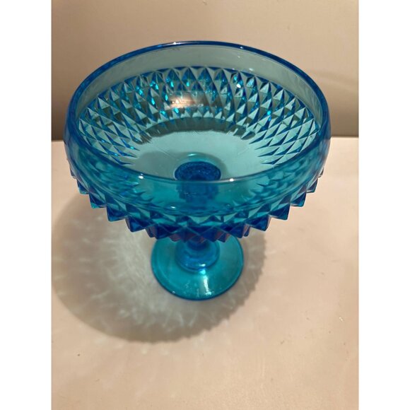 Indiana Glass Diamond Point Capri Blue Compote – UV Reactive Pedestal Candy Dish - Picture 5 of 9